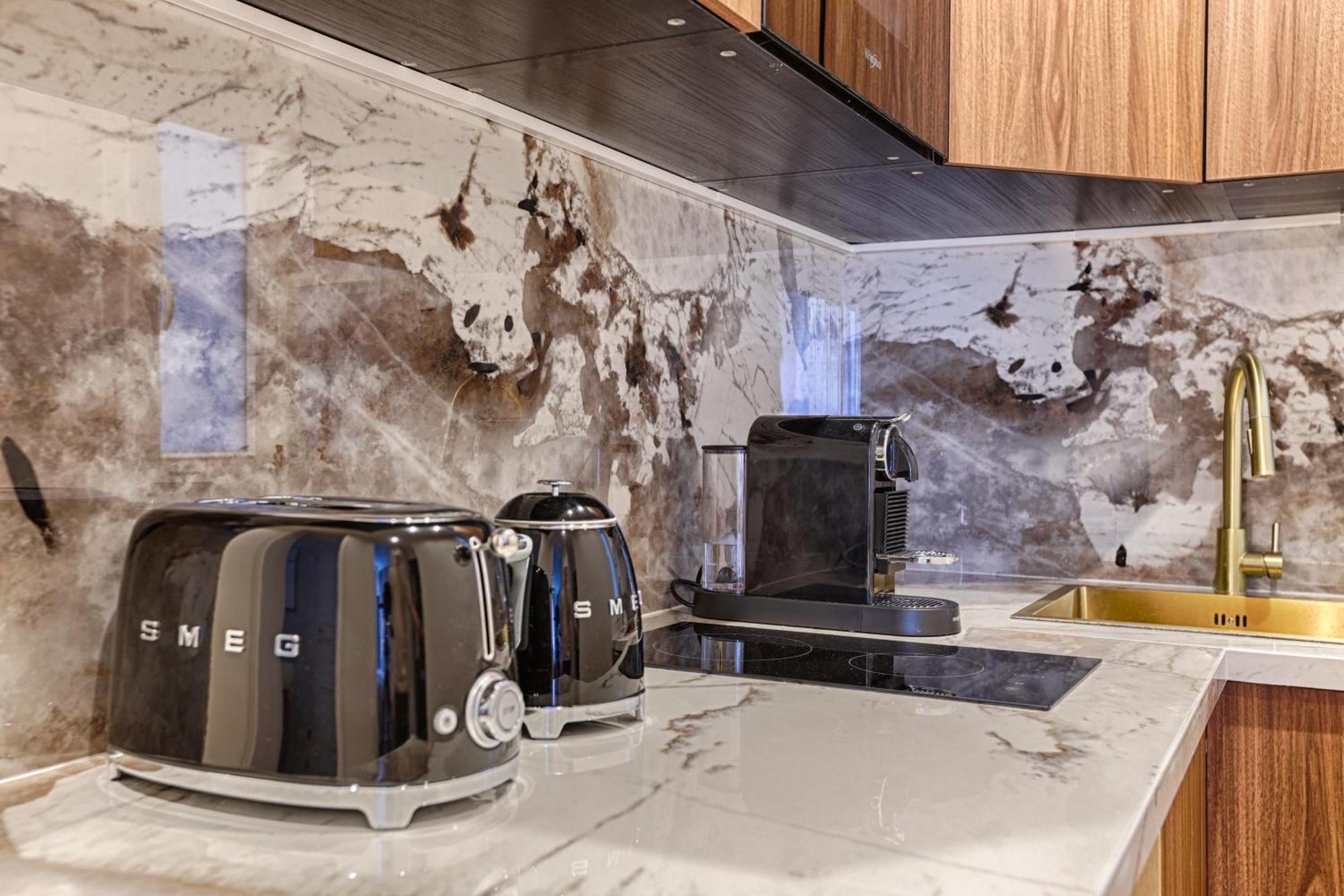 Elegant Luxury Apartment For 6 On Champs-Elysees Paris Exterior foto