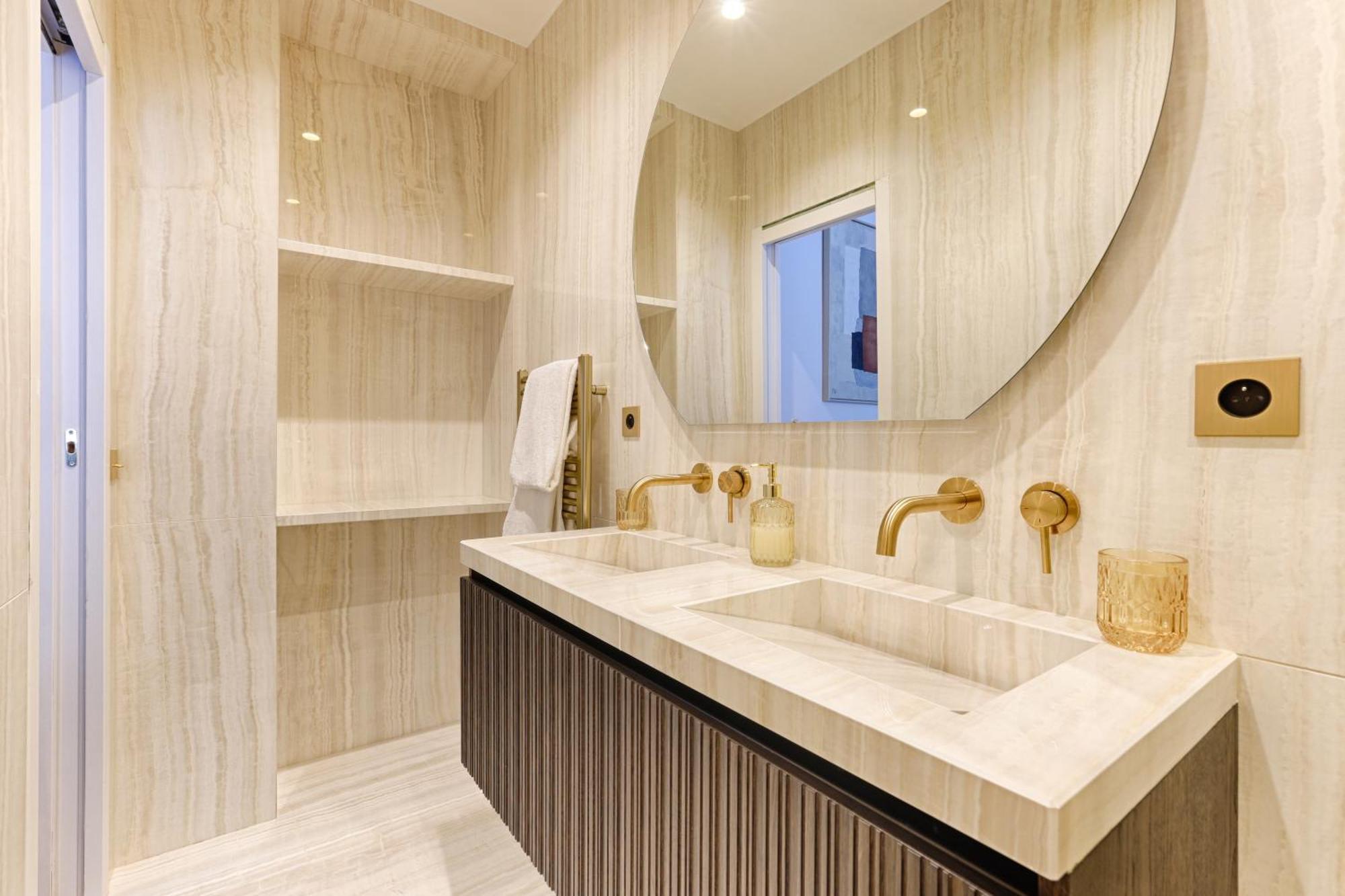 Elegant Luxury Apartment For 6 On Champs-Elysees Paris Exterior foto